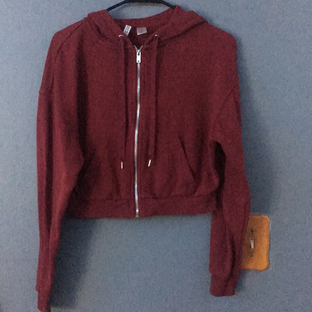 cropped zip up